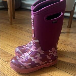 Bogs Fuchsia Camouflage Boots